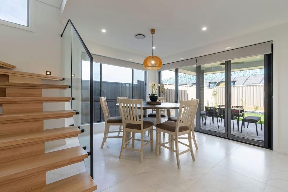 Whimbrel Waves Beach House House in Wollongong