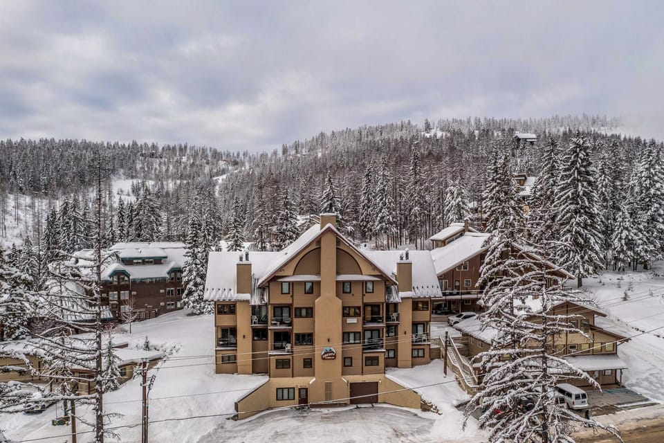Altitude Adjustment Apartment in Whitefish