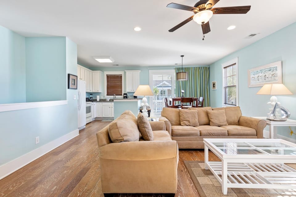 Madiera Magic House in Briarcliffe Acres