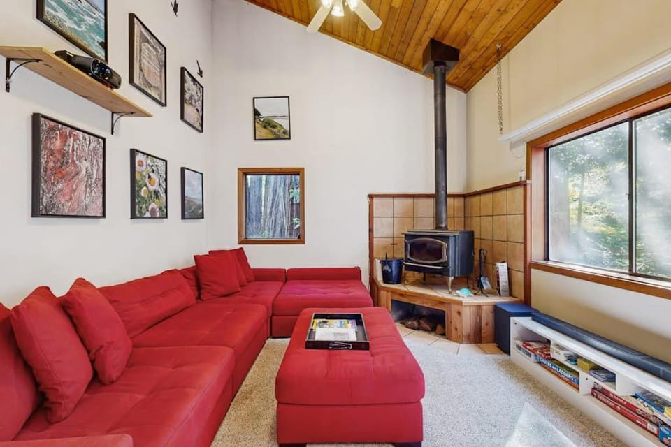 Sequoia Sunset House in Sonoma County