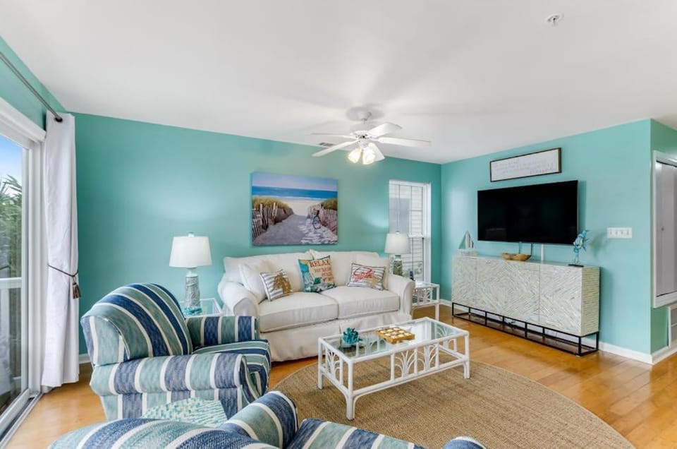 South Beach Views Apartment in Tybee Island