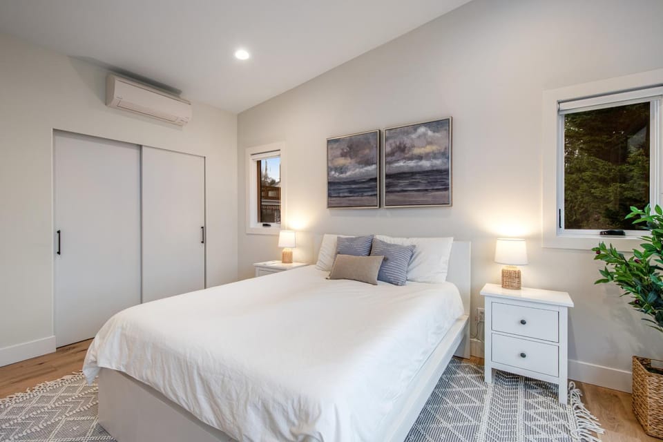 Magnolia Cottage House in Magnolia Seattle