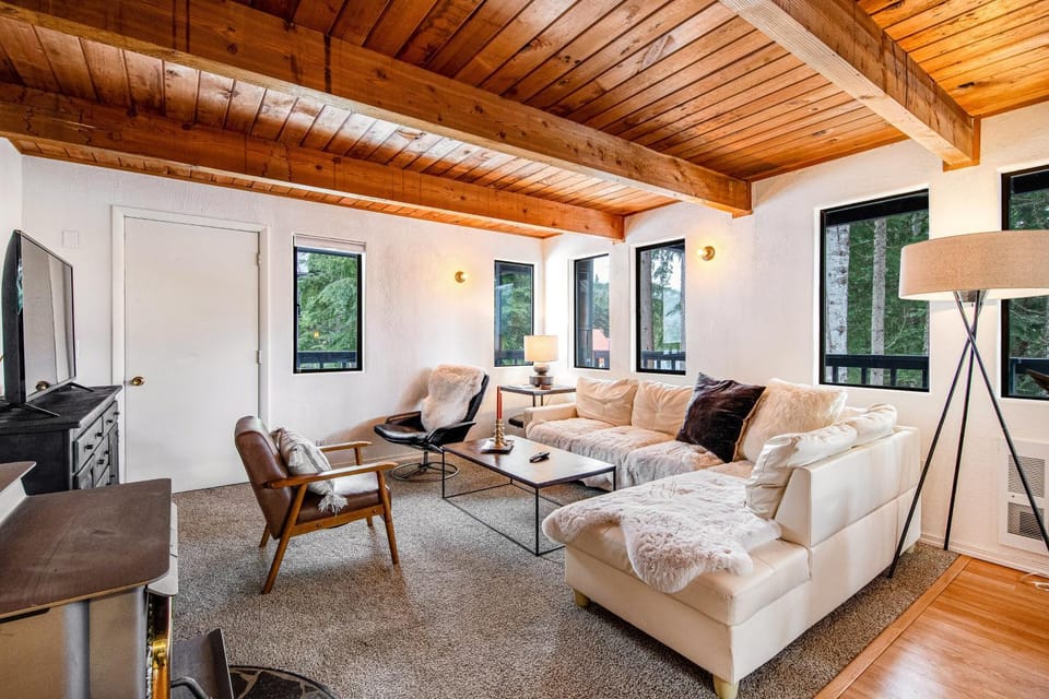 Hyak Hygge House in Snoqualmie Pass