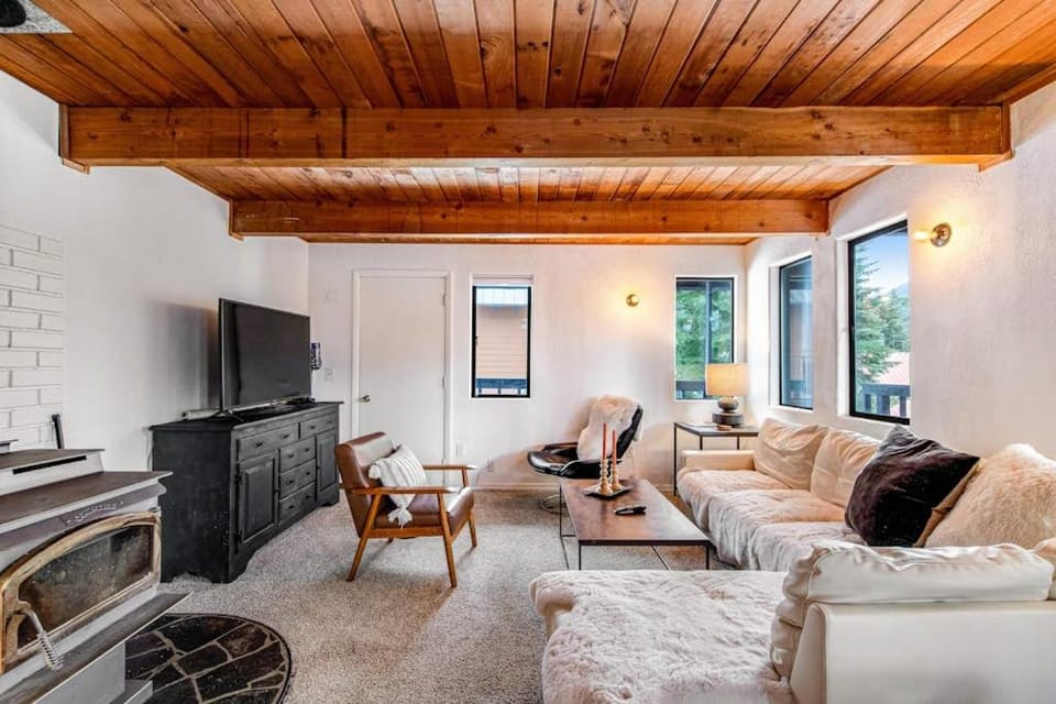 Hyak Hygge House in Snoqualmie Pass