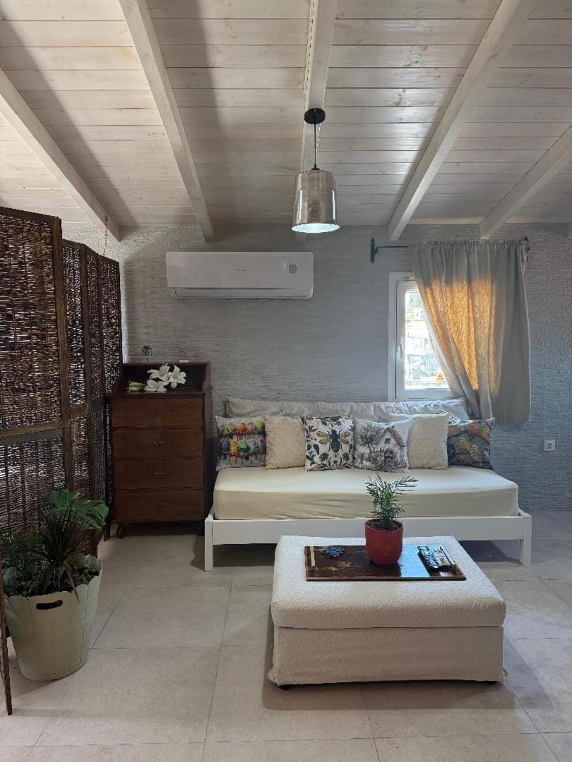 Katrin's Penthouse & Katrin's Apartment-Alepou Corfu Apartment in Corfu