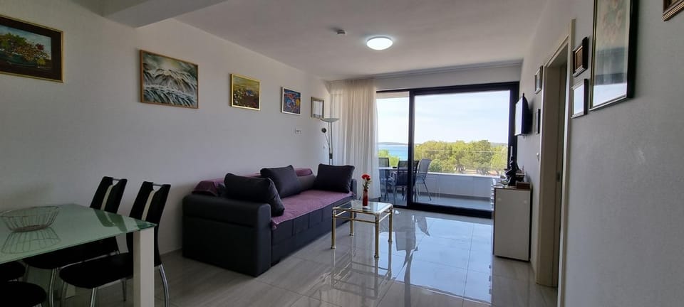 Living room, Dining area, Sea view