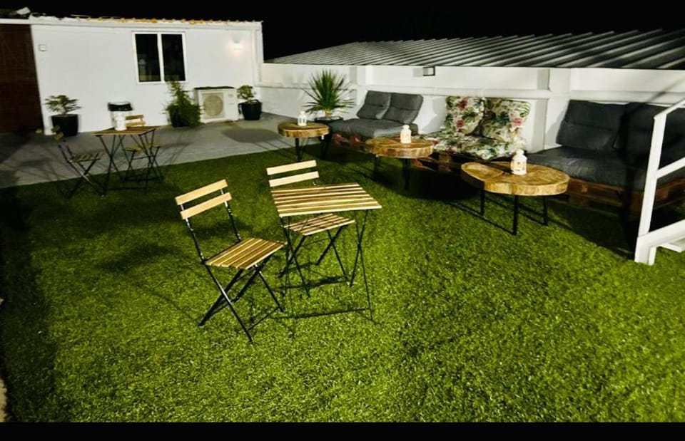 Off site, Balcony/Terrace