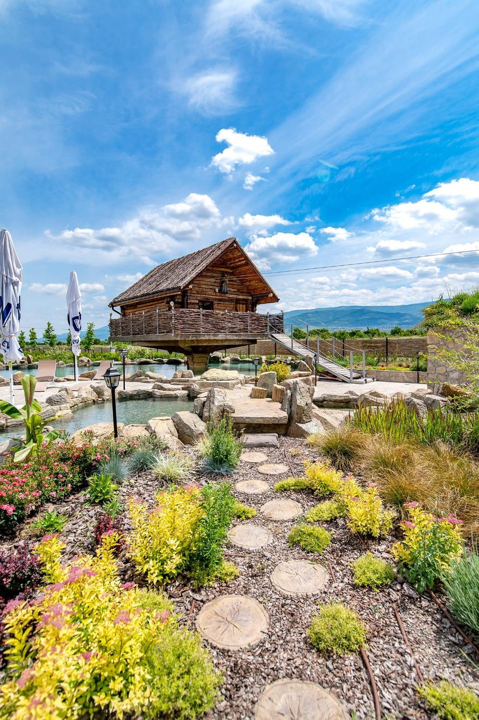 Day, Natural landscape, Garden, Garden view, Mountain view