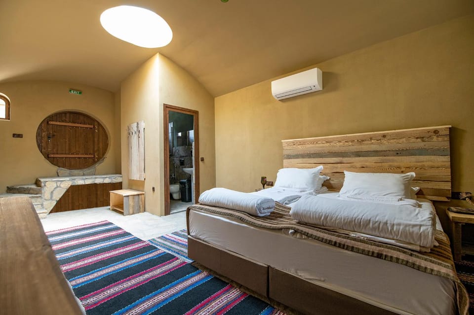 Bed, Bathroom, Photo of the whole room, Seating area, Bedroom, air conditioner
