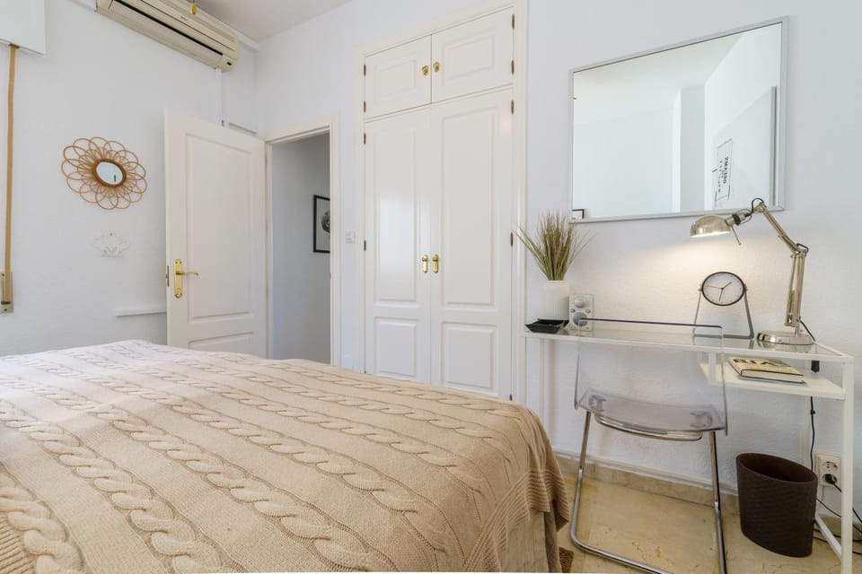 Living room, Bedroom