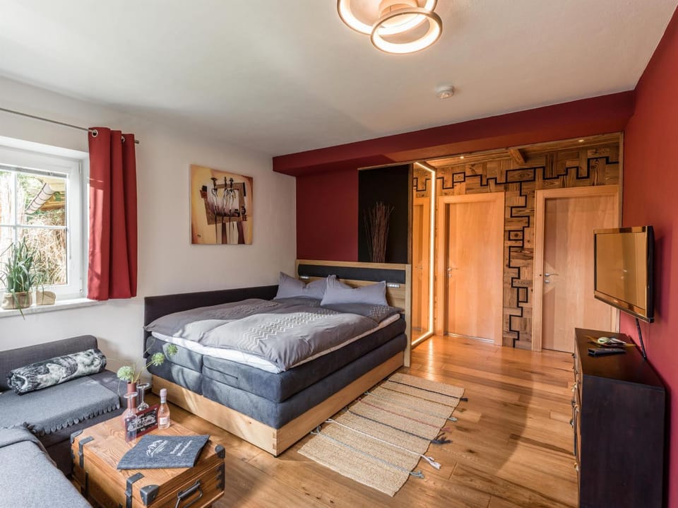 Bed, Living room, Photo of the whole room, Seating area, Bedroom, wardrobe