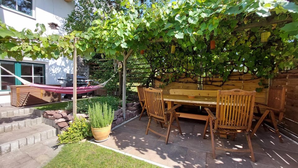 Patio, Day, Garden, Garden view