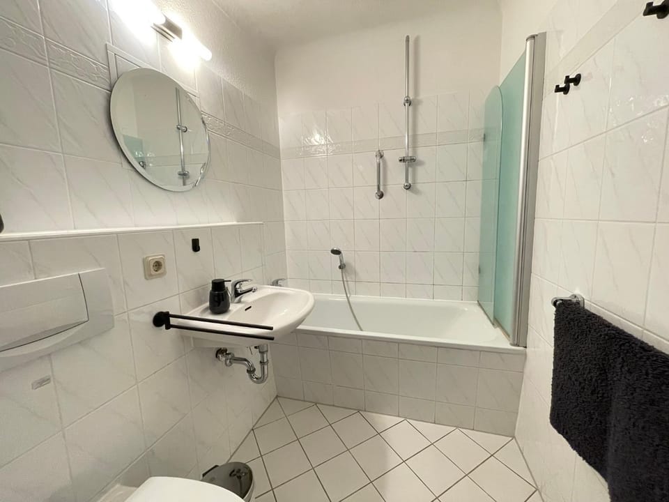Bathroom, Bath