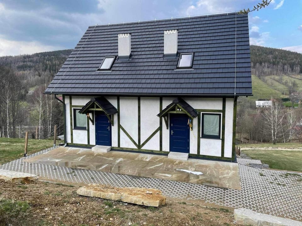 Property building, Natural landscape, Mountain view