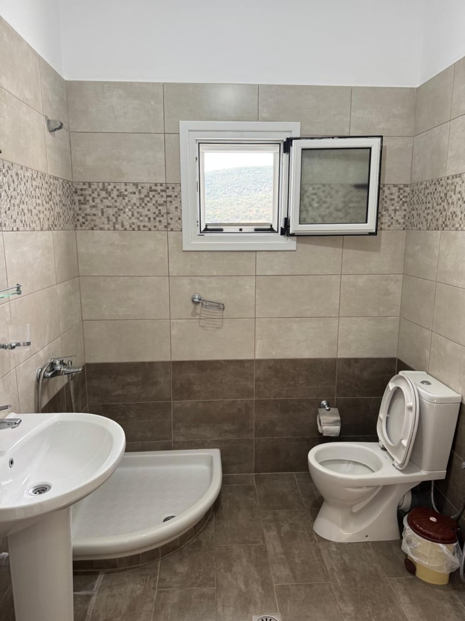 Vila Ervin First Floor Bed and Breakfast in Ksamil