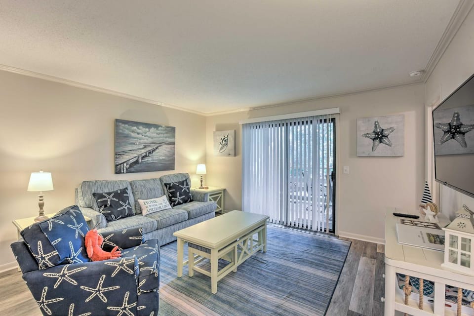2 Pools + Hot Tub: Hilton Head Island Condo! House in Hilton Head Island
