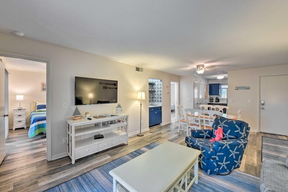 2 Pools + Hot Tub: Hilton Head Island Condo! House in Hilton Head Island