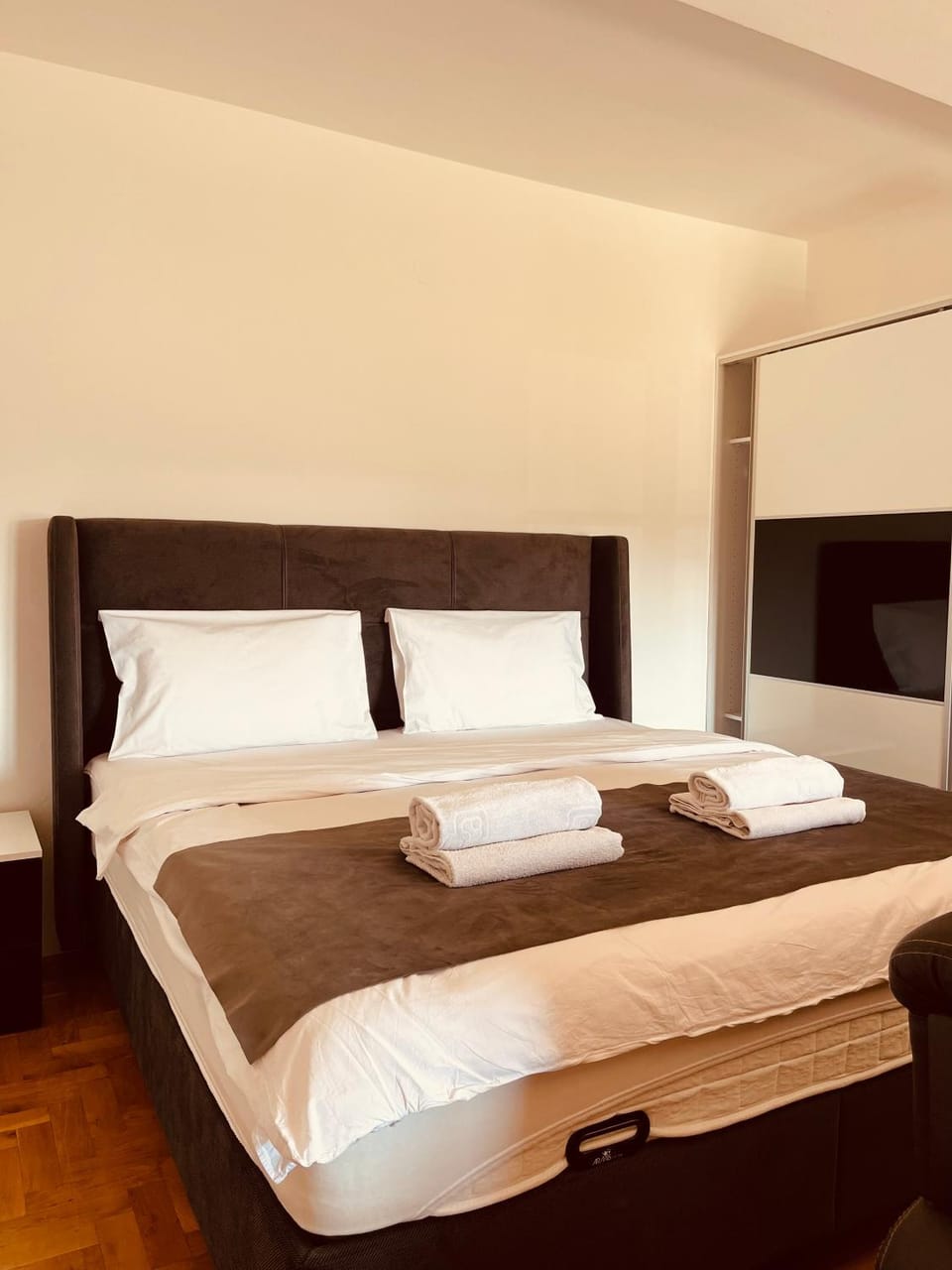 Front Beach Exclusive Apartments Apartment in Municipality of Ohrid, North Macedonia