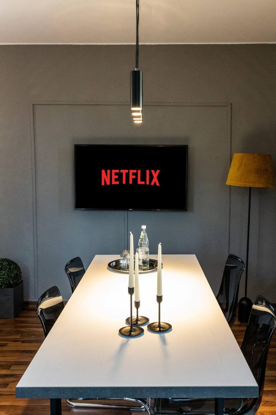 TV and multimedia, Dining area