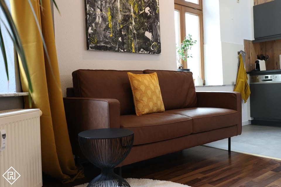 Living room, Seating area, kitchen