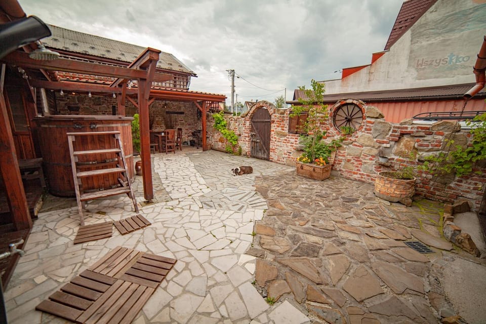 Patio, pet friendly