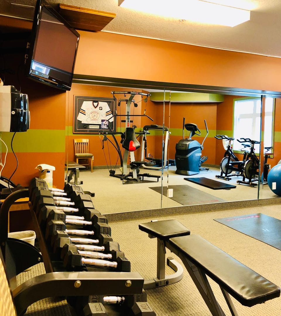 Romantic Studio with Kitchen & AC & BBQ & a Huge Balcony 164 Apartment in Canmore