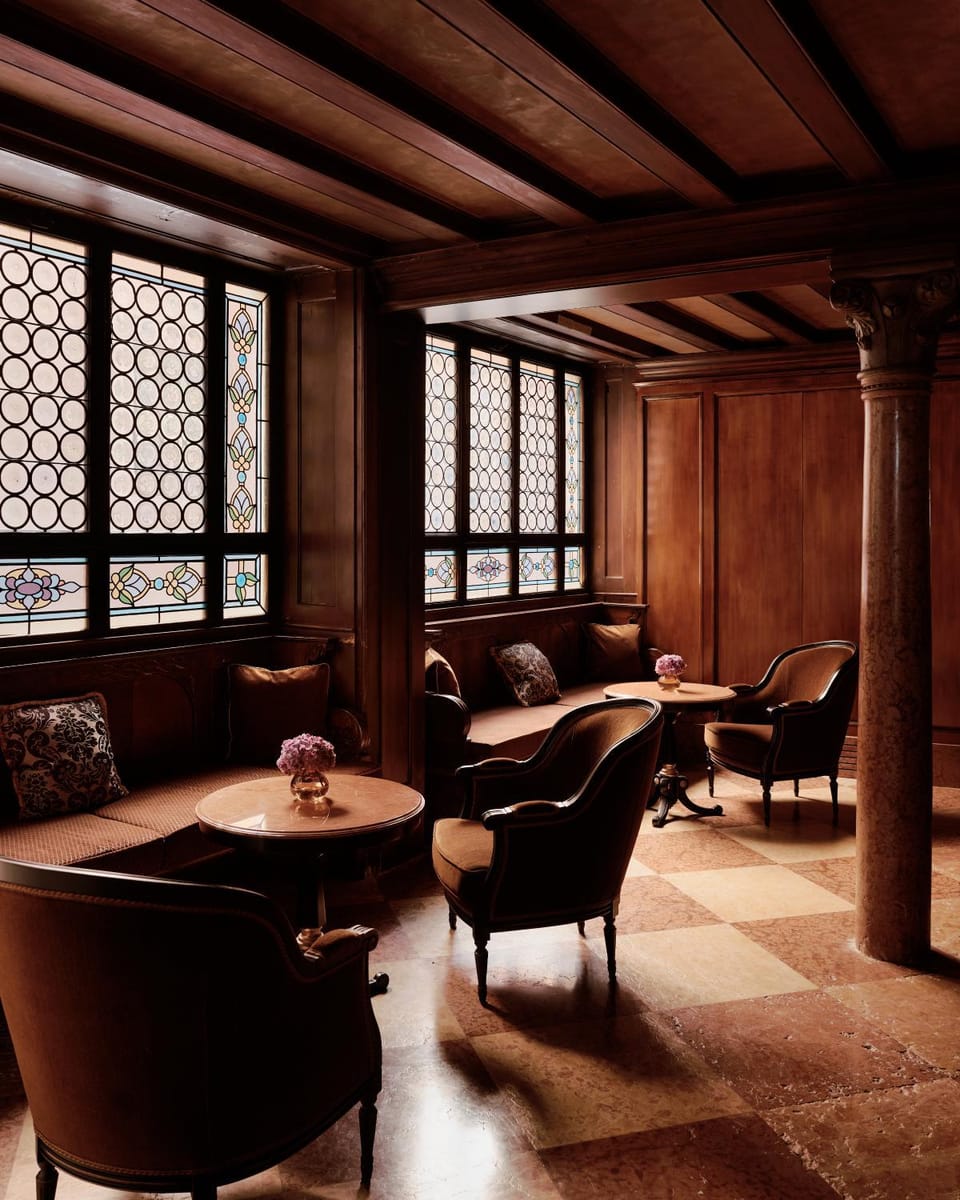 Lounge or bar