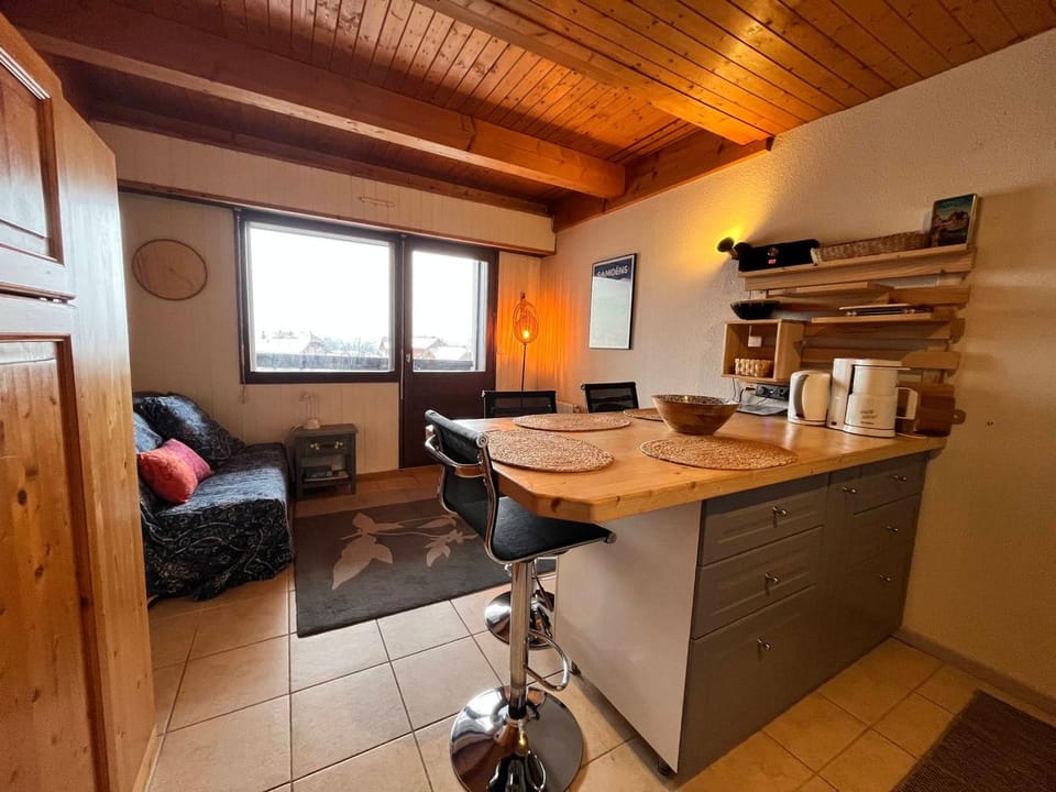 Appartement charmant avec balcon et casier à ski à Samoëns - FR-1-624-89 Apartment in Samoëns