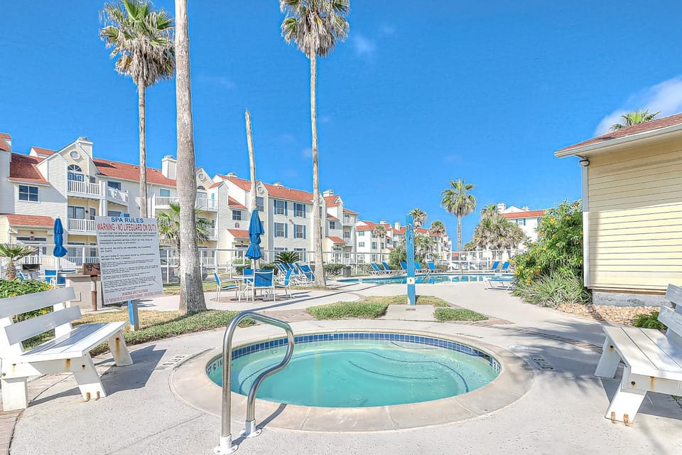 Beach Club 174 Apartment in North Padre Island