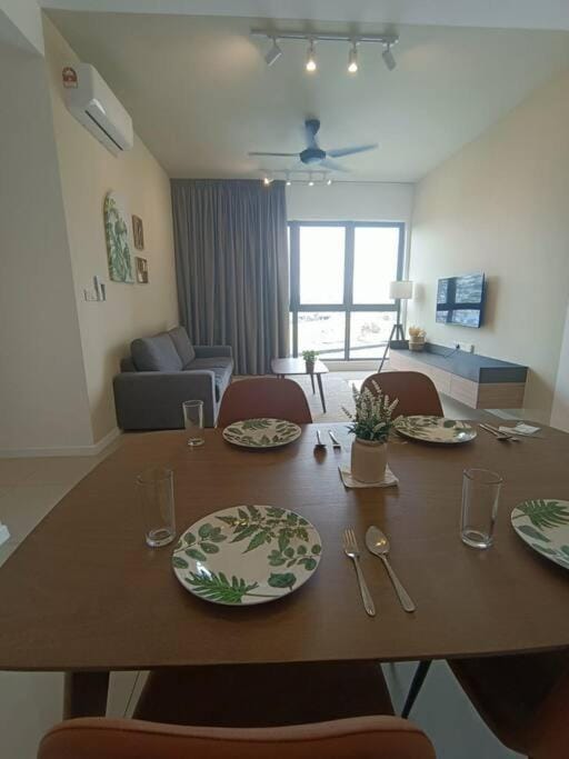 Living room, Dining area