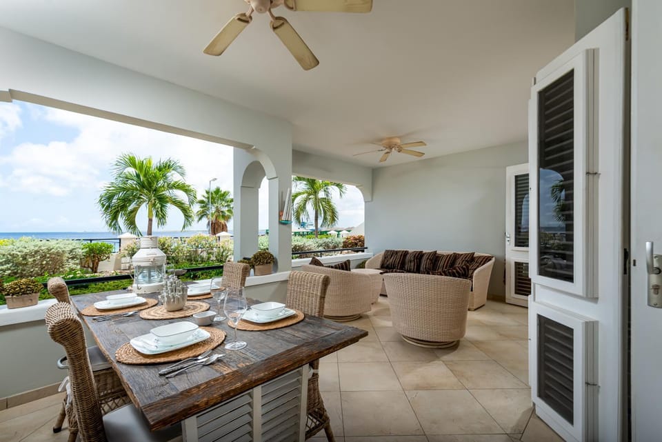 Dining area, Sea view