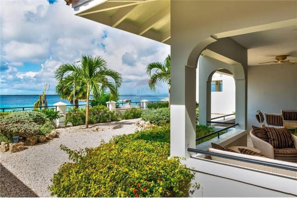 Patio, Sea view