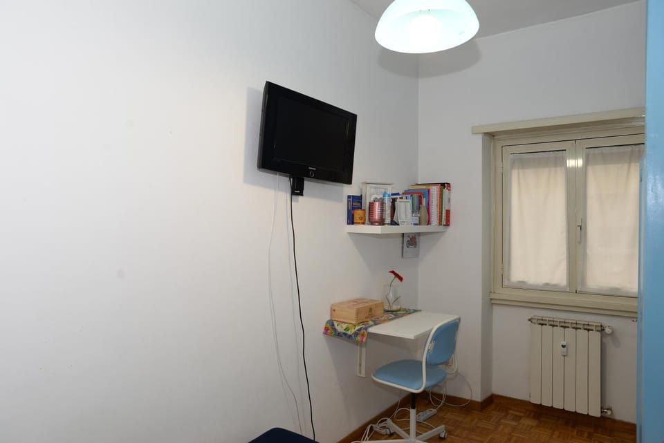 Emilios Home Entire Apartament up to 7 people Bed and Breakfast in Rome
