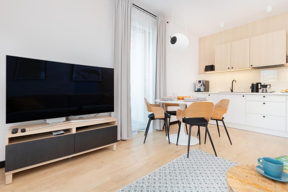 TV and multimedia, Dining area