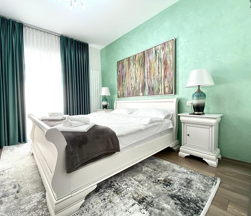 White Dream Penthouse with Jacuzzi Apartment in Brasov