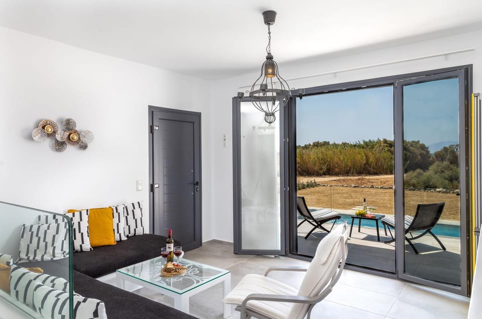 Living room, Sea view