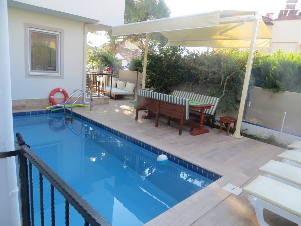 Patio, Swimming pool