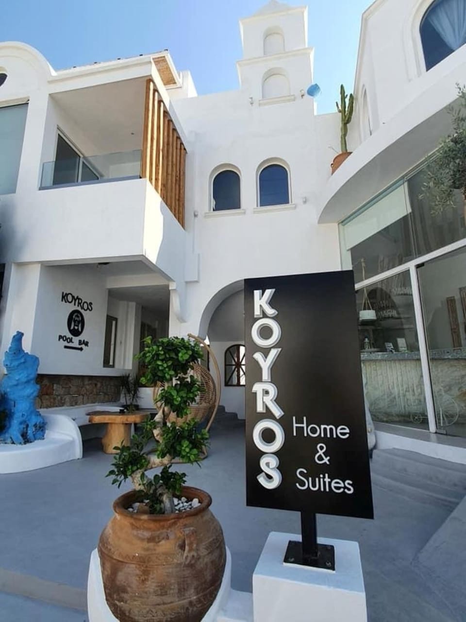 Facade/entrance, Logo/Certificate/Sign