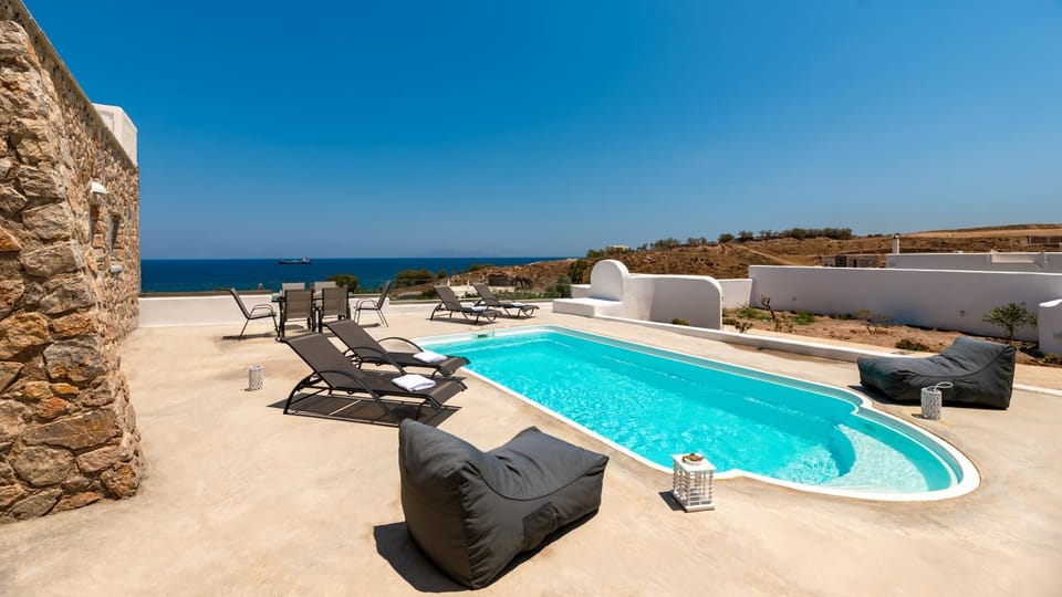 Garden, Pool view, Sea view, Swimming pool, sunbed