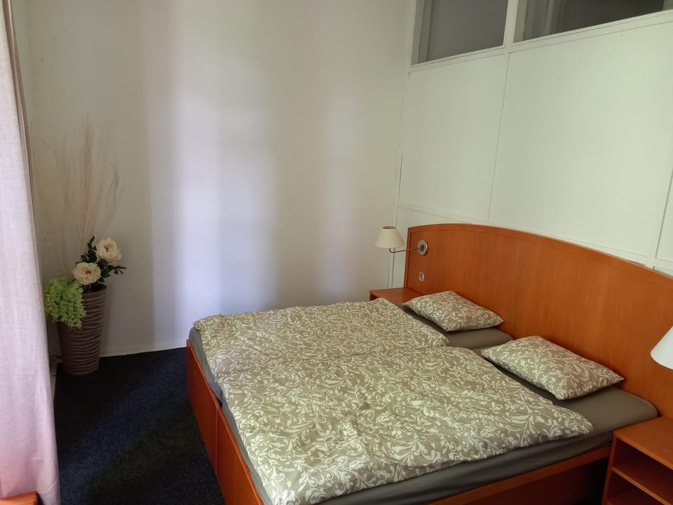 Zámecký areál Holovousy Apartment in Czechia