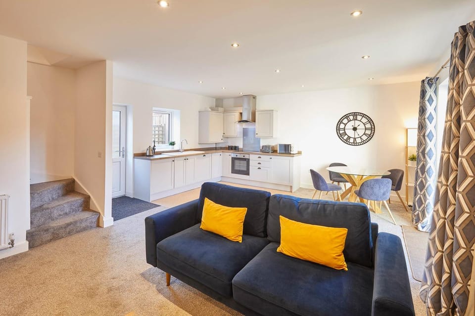 Living room, Dining area, kitchen