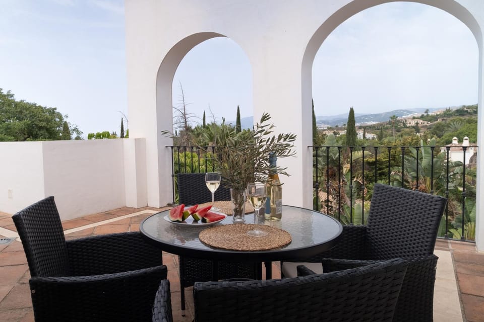 Duplex-penthouse with stunning panoramic view Apartment in Marbella