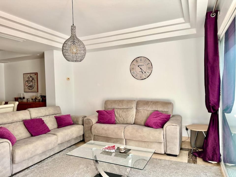 Duplex-penthouse with stunning panoramic view Apartment in Marbella