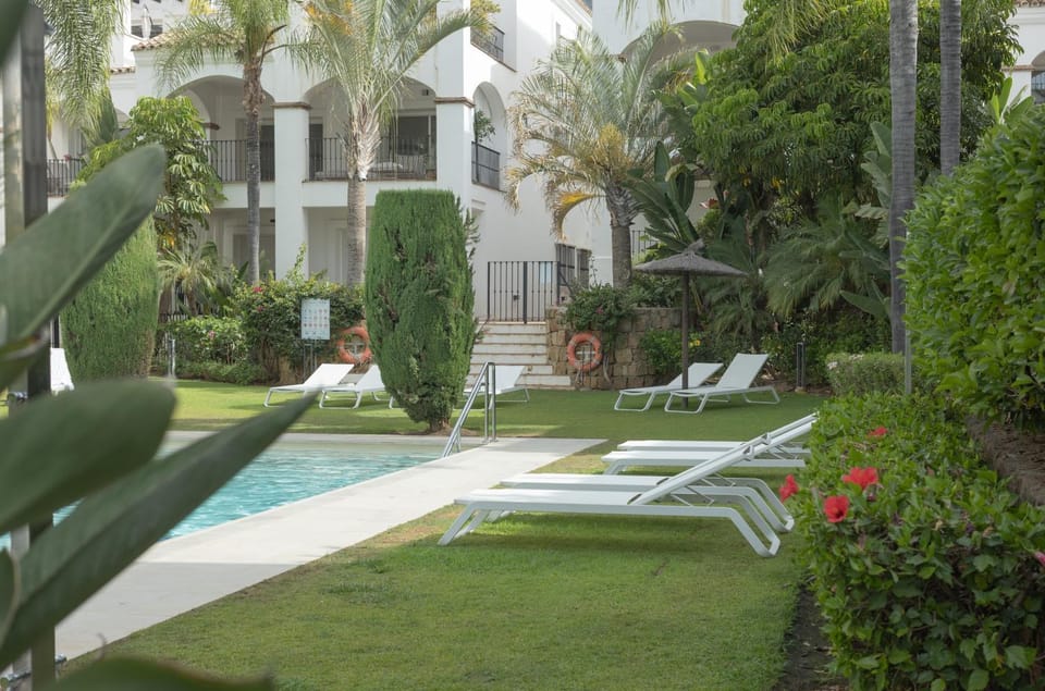 Property building, Natural landscape, Garden, Garden view, Pool view, Swimming pool, sunbed