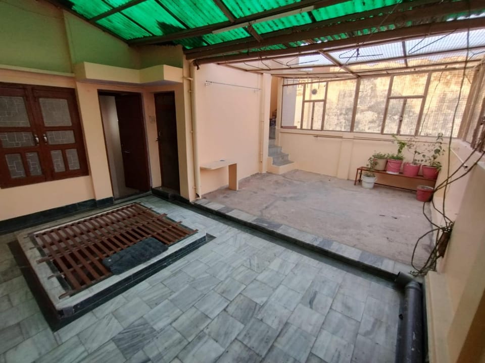 Heritage Homestay At Old City Near Holy Ganges Bed and Breakfast in Varanasi