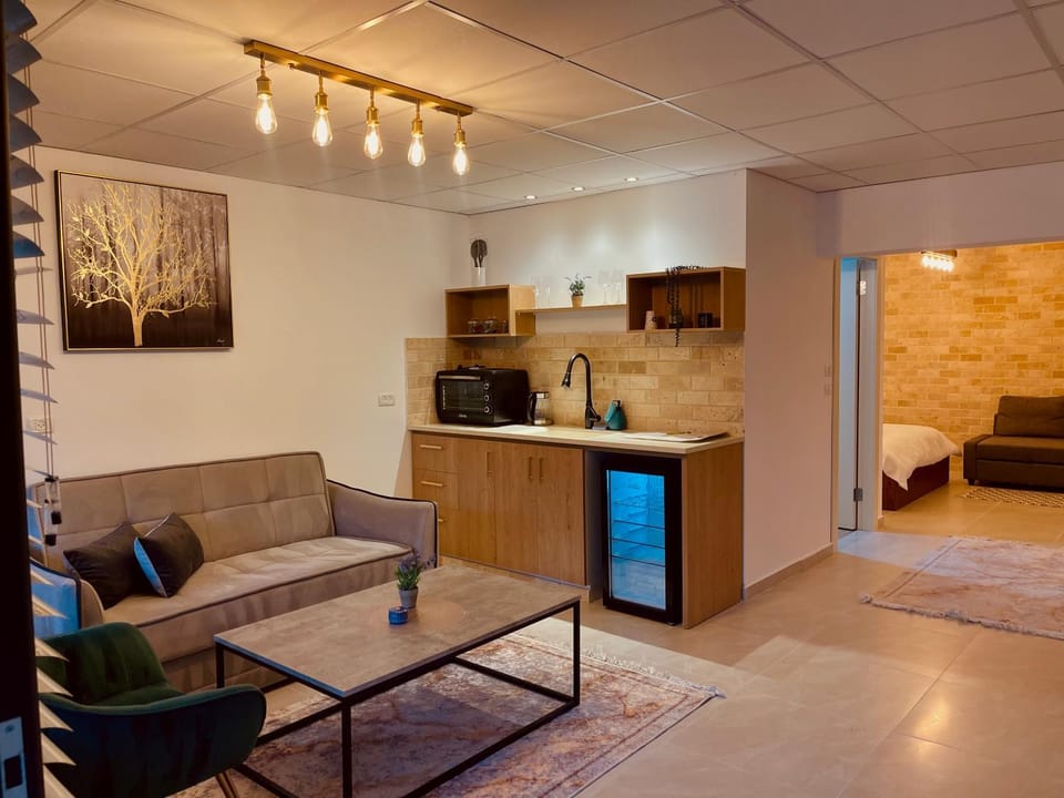 Ran suites Bed and Breakfast in North District