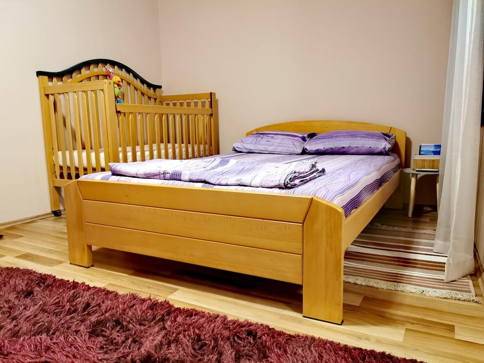 Bed, Photo of the whole room, Bedroom, cot