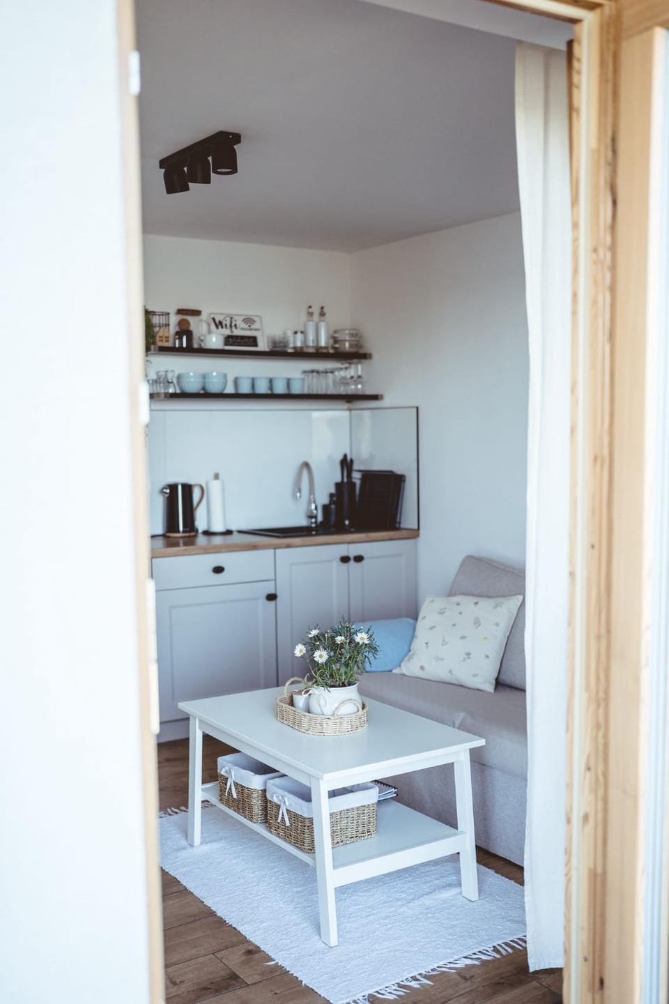 Kitchen or kitchenette, Living room