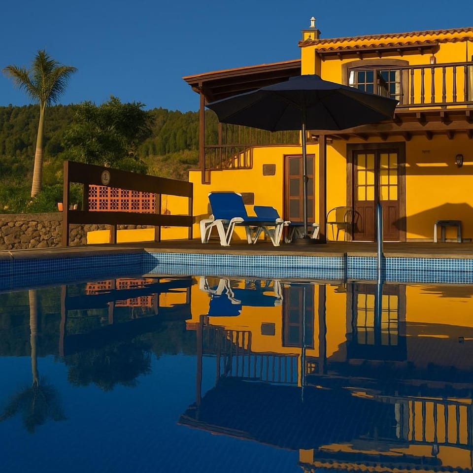 Villa Las Flores - Piscina privada - Private pool - by Rural La Palma Villa in La Palma