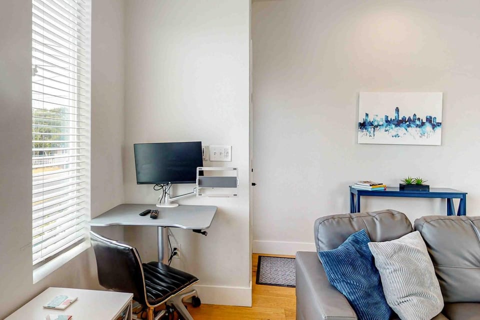 Blue Blossom Apartment in Austin